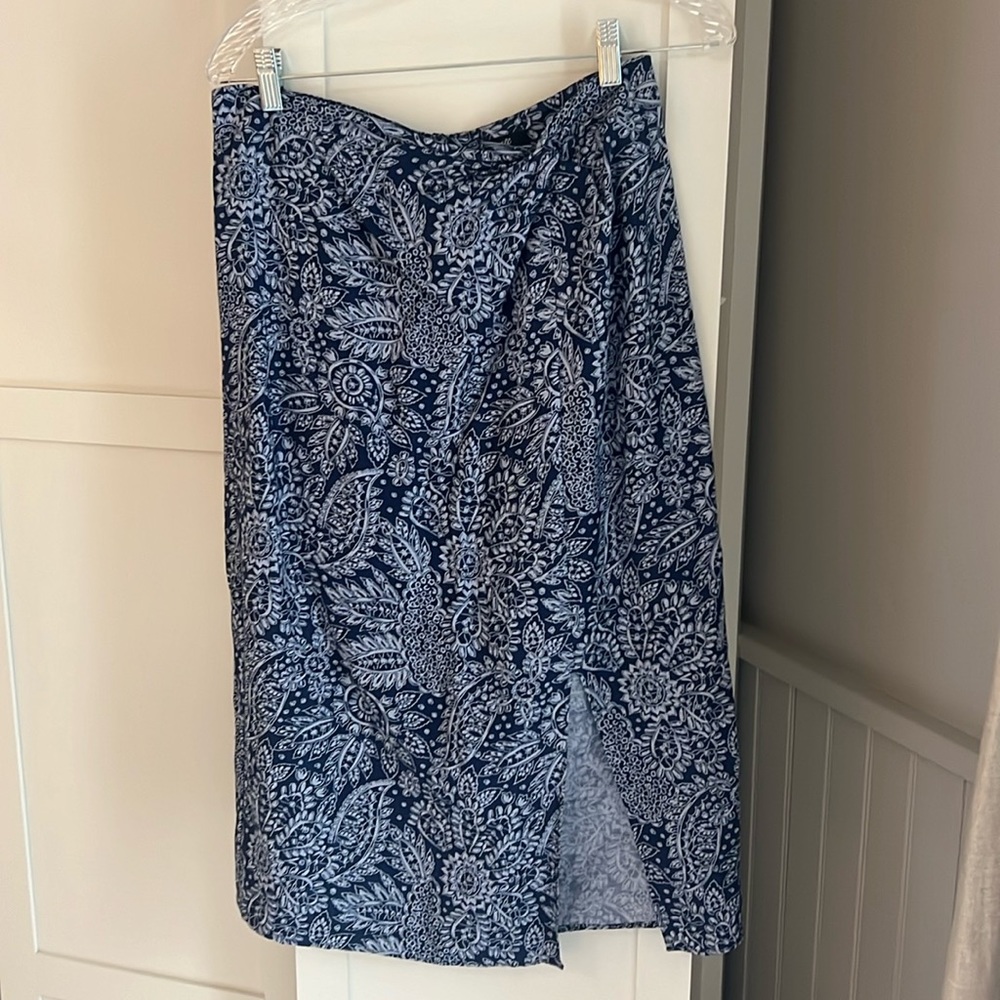 Beautiful Madewell knee length skirt